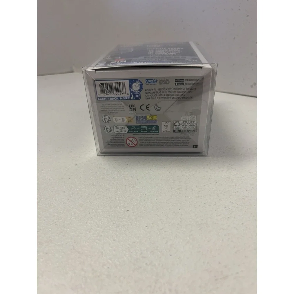 Funko‎ Pop NFL Las Vegas Raiders Davante Adams Figure # 181 w/ Protector